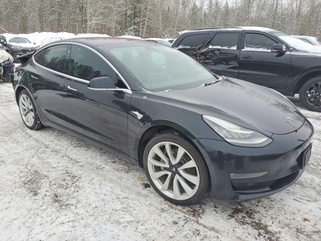 2018 TESLA MODEL 3 photo 4