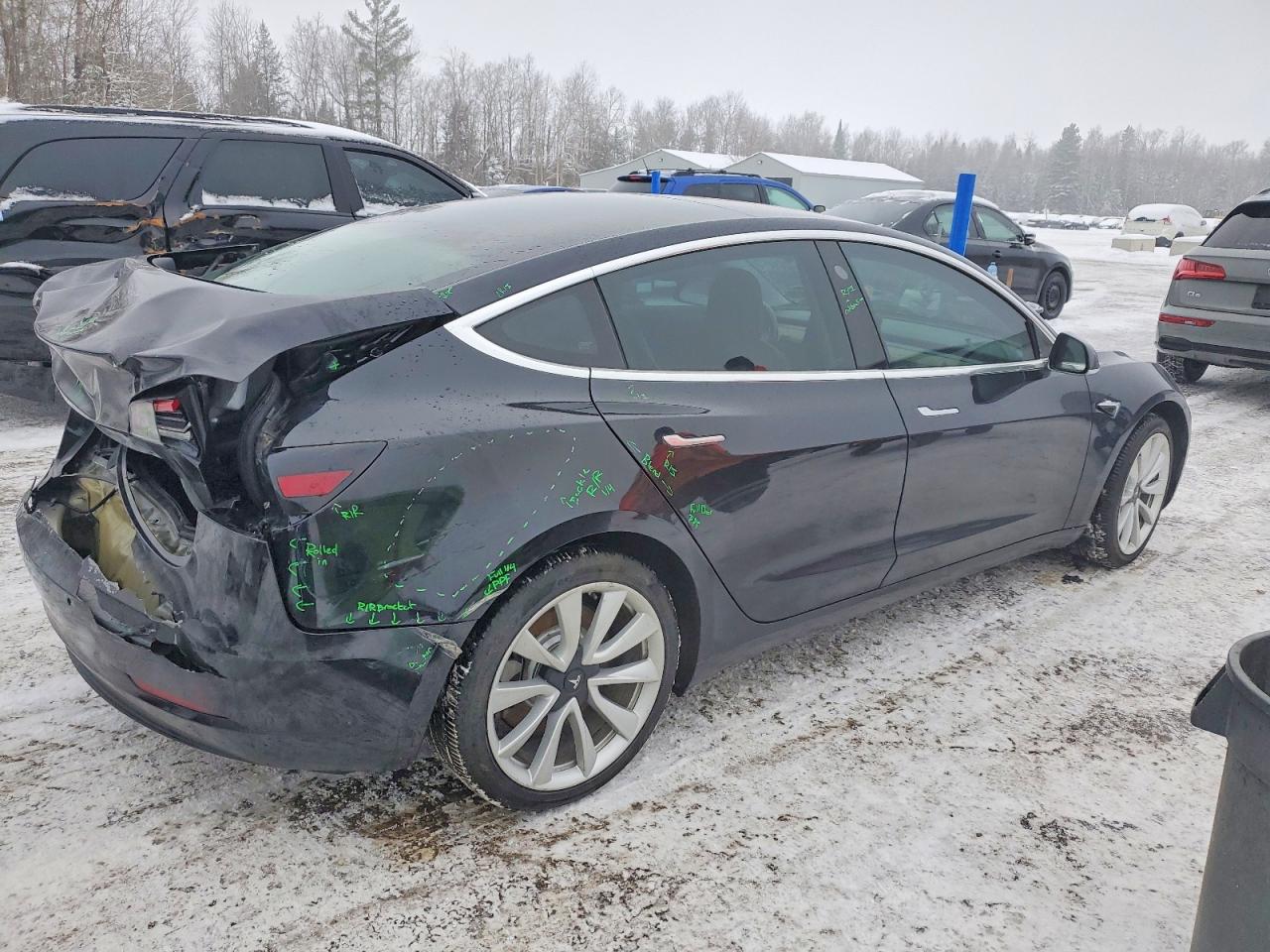 2018 TESLA MODEL 3 photo 3