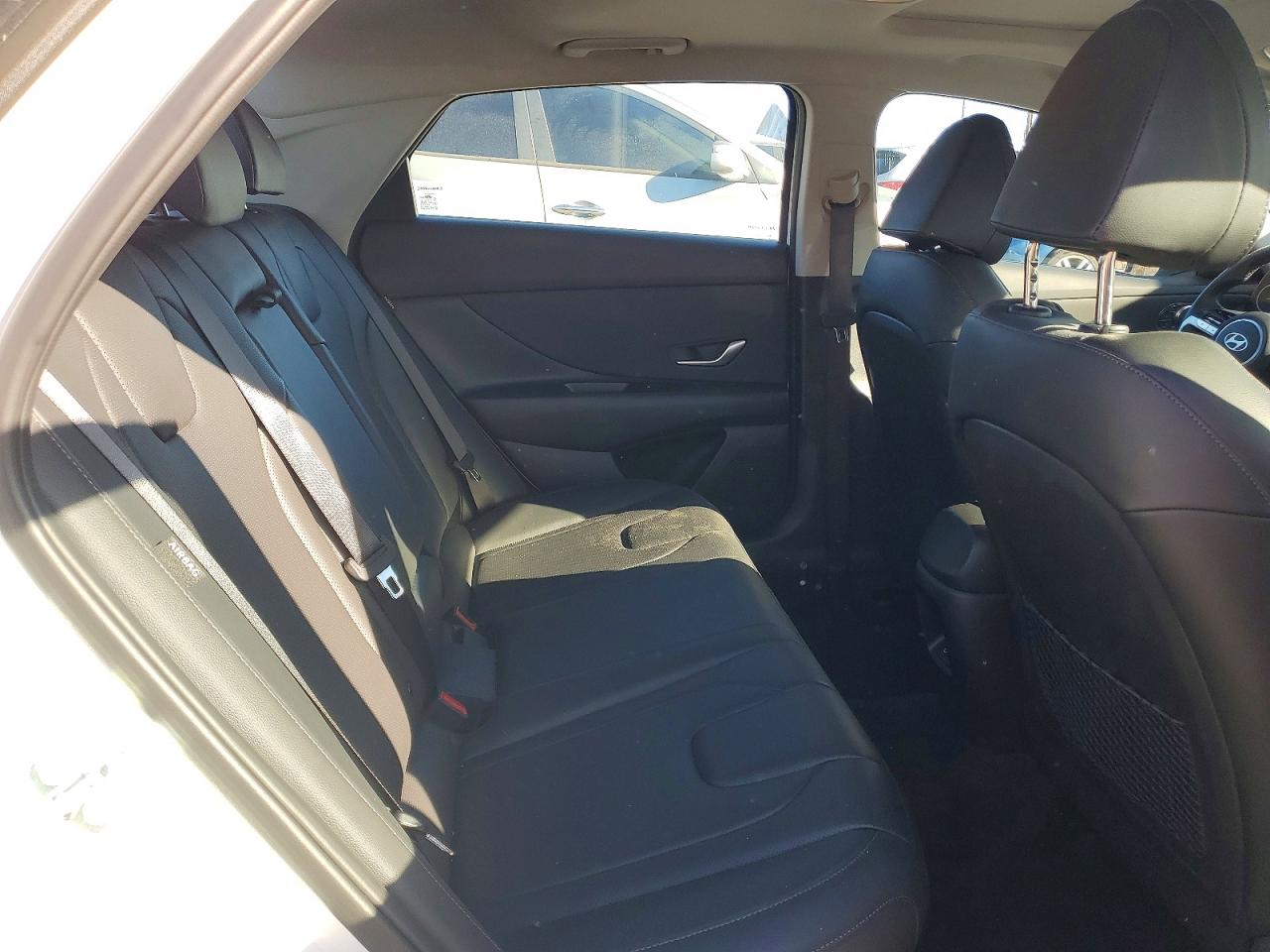 2025 HYUNDAI ELANTRA LIMITED photo 10