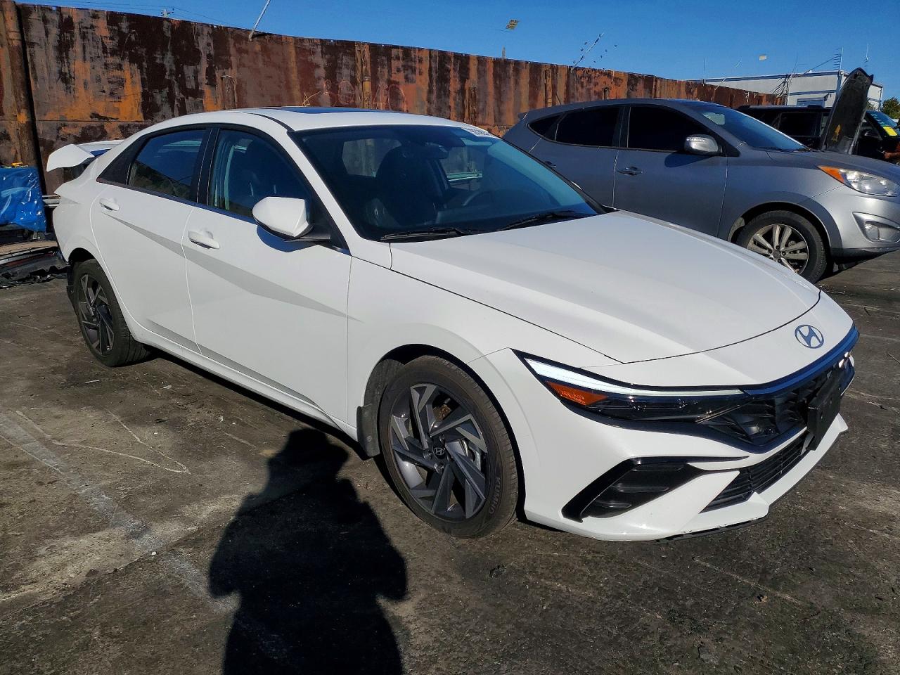 2025 HYUNDAI ELANTRA LIMITED photo 4
