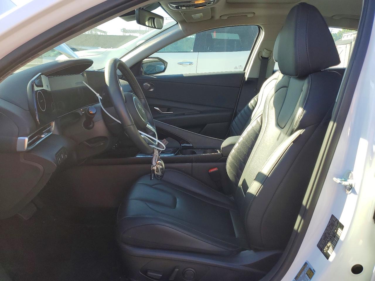 2025 HYUNDAI ELANTRA LIMITED photo 7