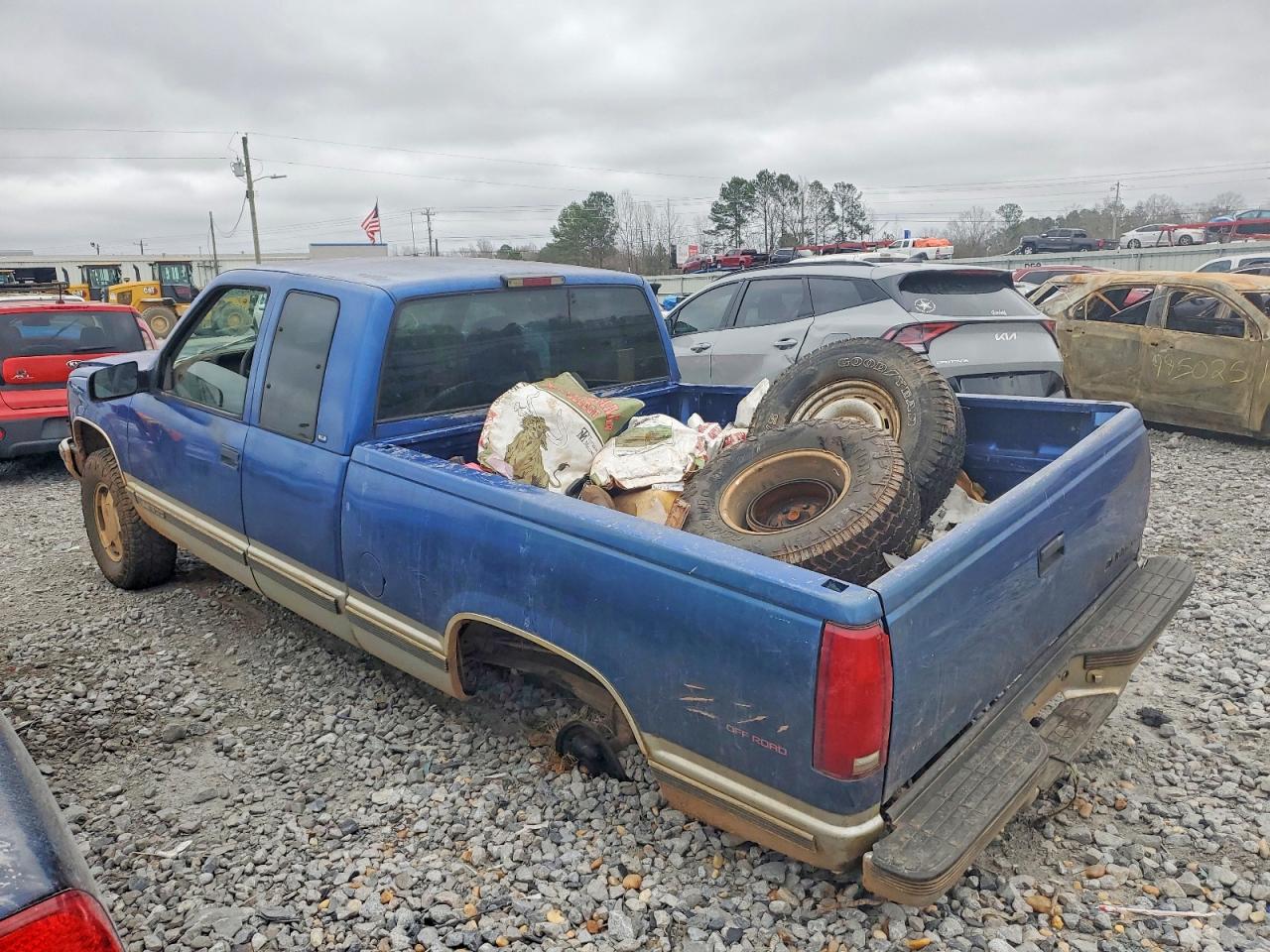 1997 GMC SIERRA K1500 photo 2