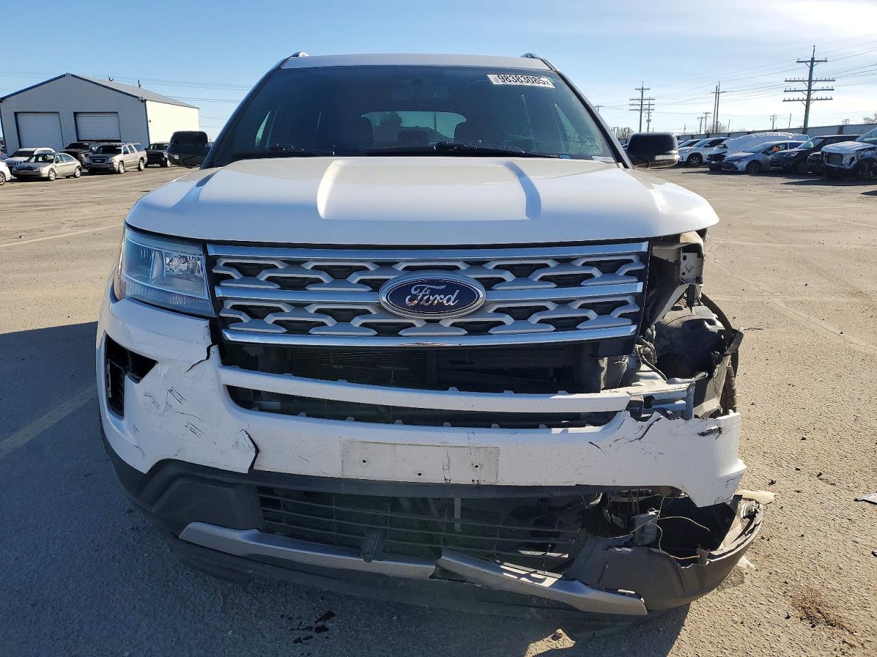 2018 FORD EXPLORER XLT photo 5