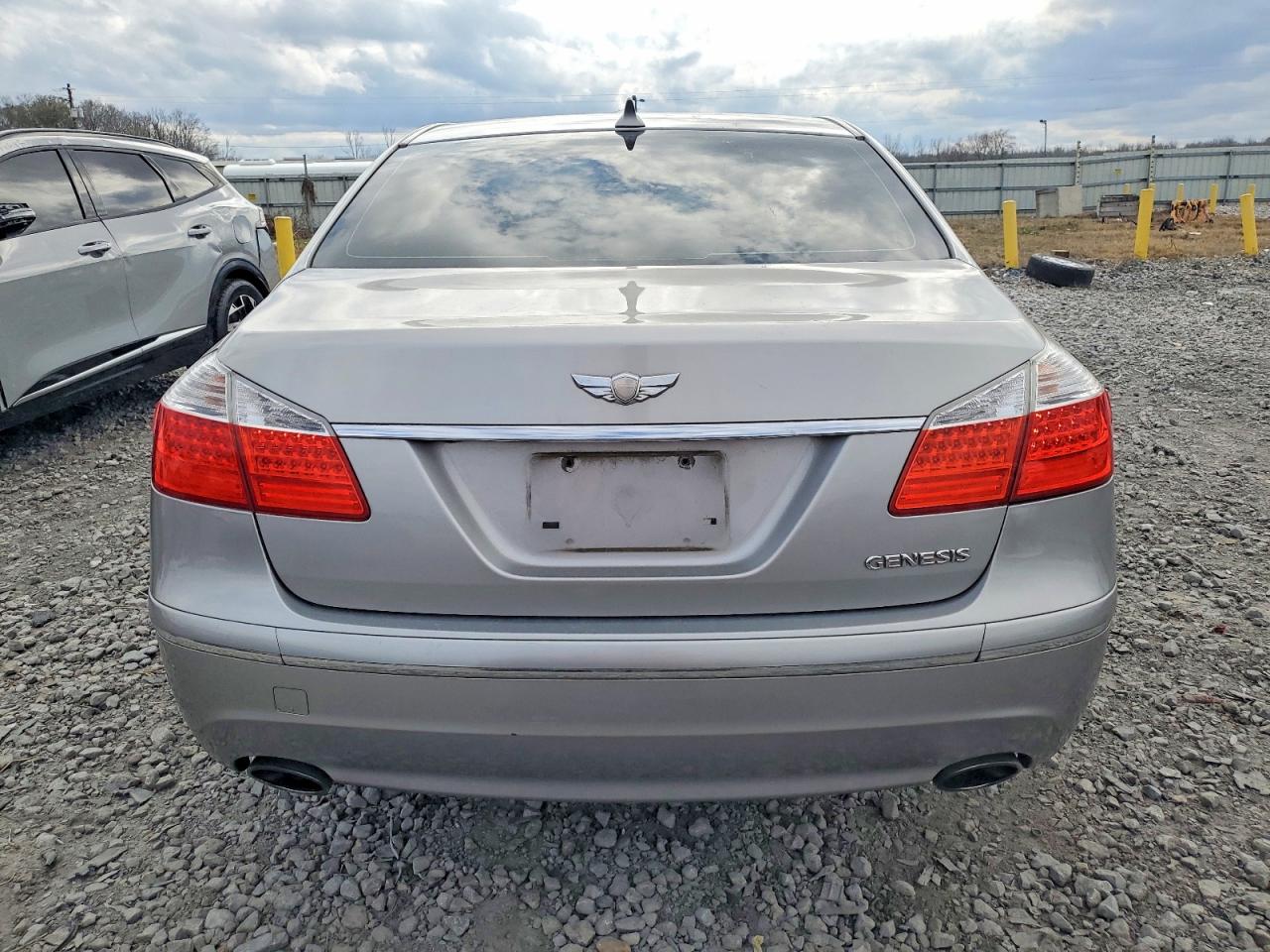 2009 HYUNDAI GENESIS 3.8L photo 6