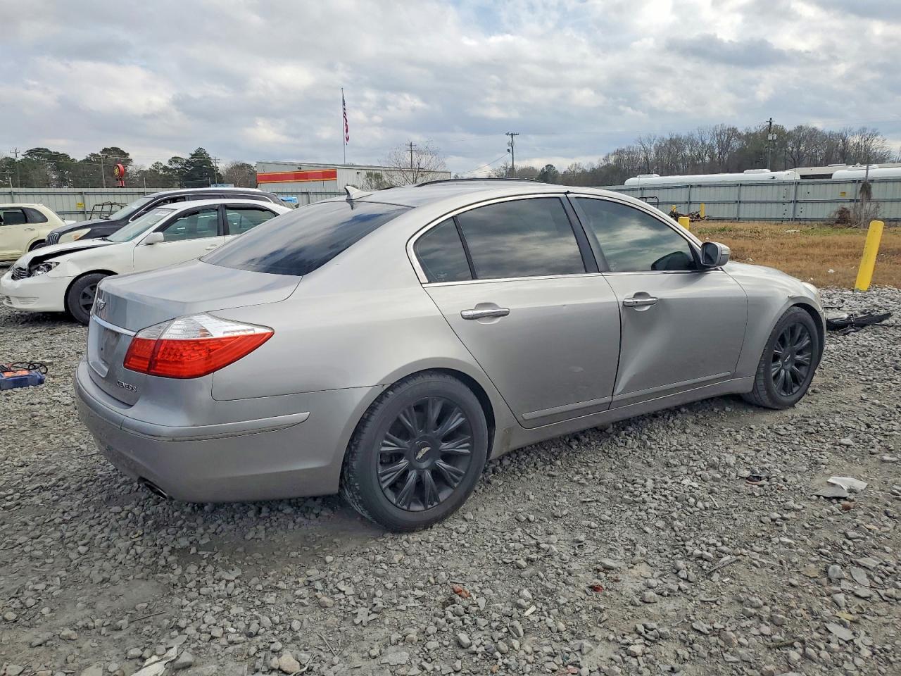 2009 HYUNDAI GENESIS 3.8L photo 3
