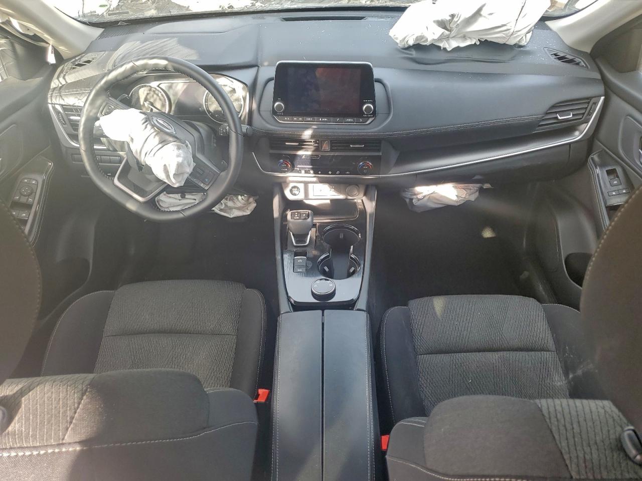 2025 NISSAN ROGUE SV photo 8
