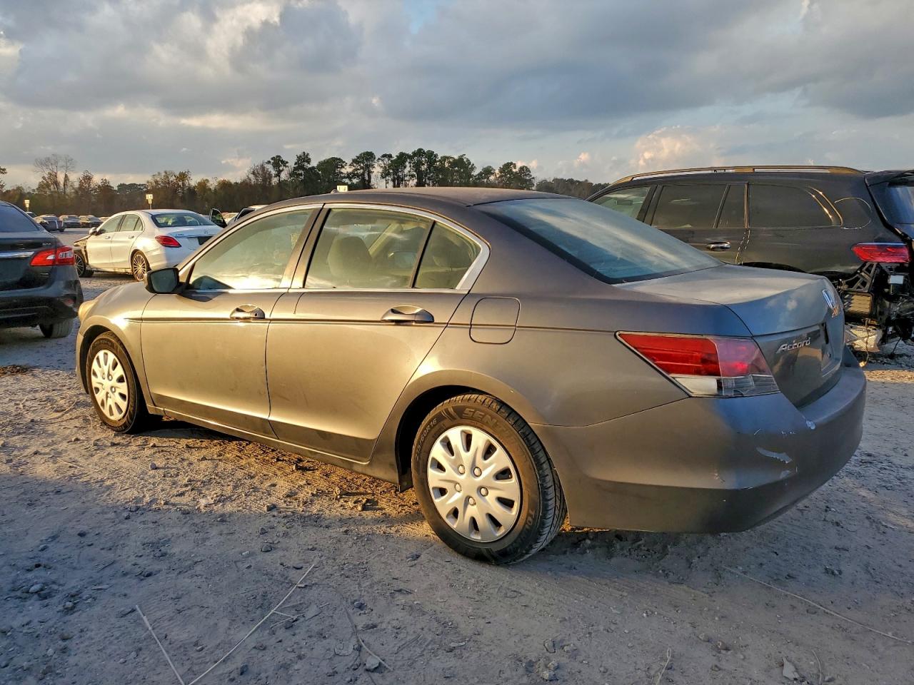 2009 HONDA ACCORD LX photo 2