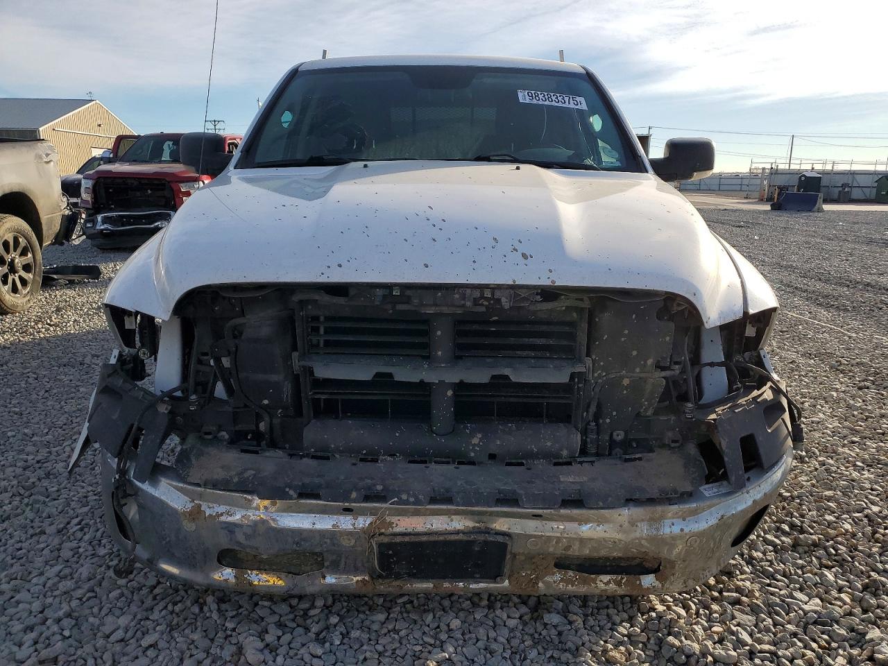 2016 RAM 1500 SLT photo 9