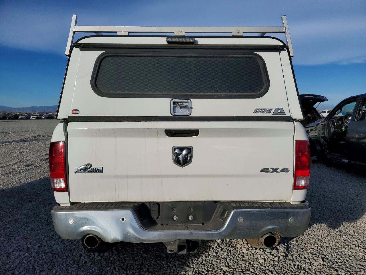 2016 RAM 1500 SLT photo 11