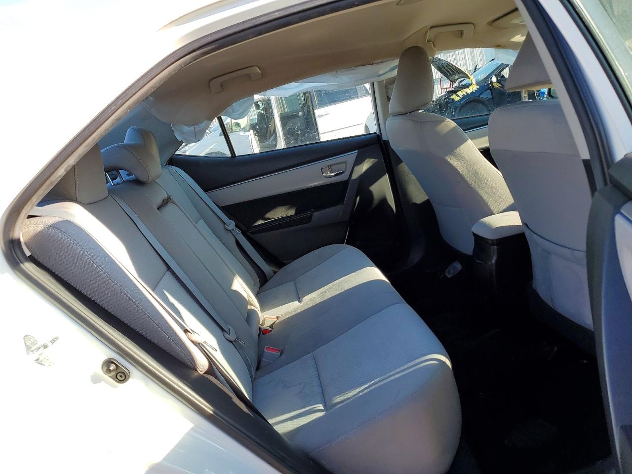 2016 TOYOTA COROLLA photo 19