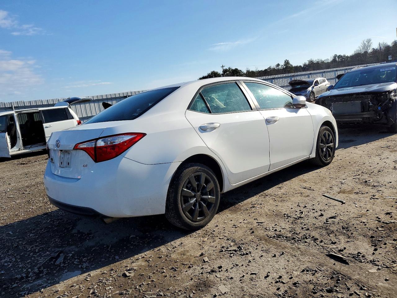 2016 TOYOTA COROLLA photo 5