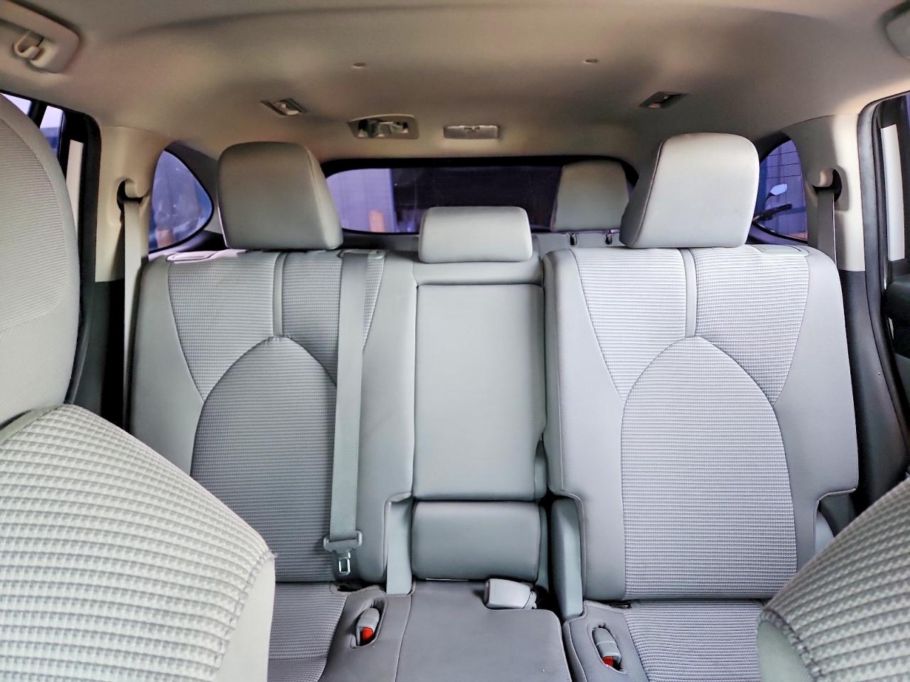 2022 TOYOTA HIGHLANDER L photo 10