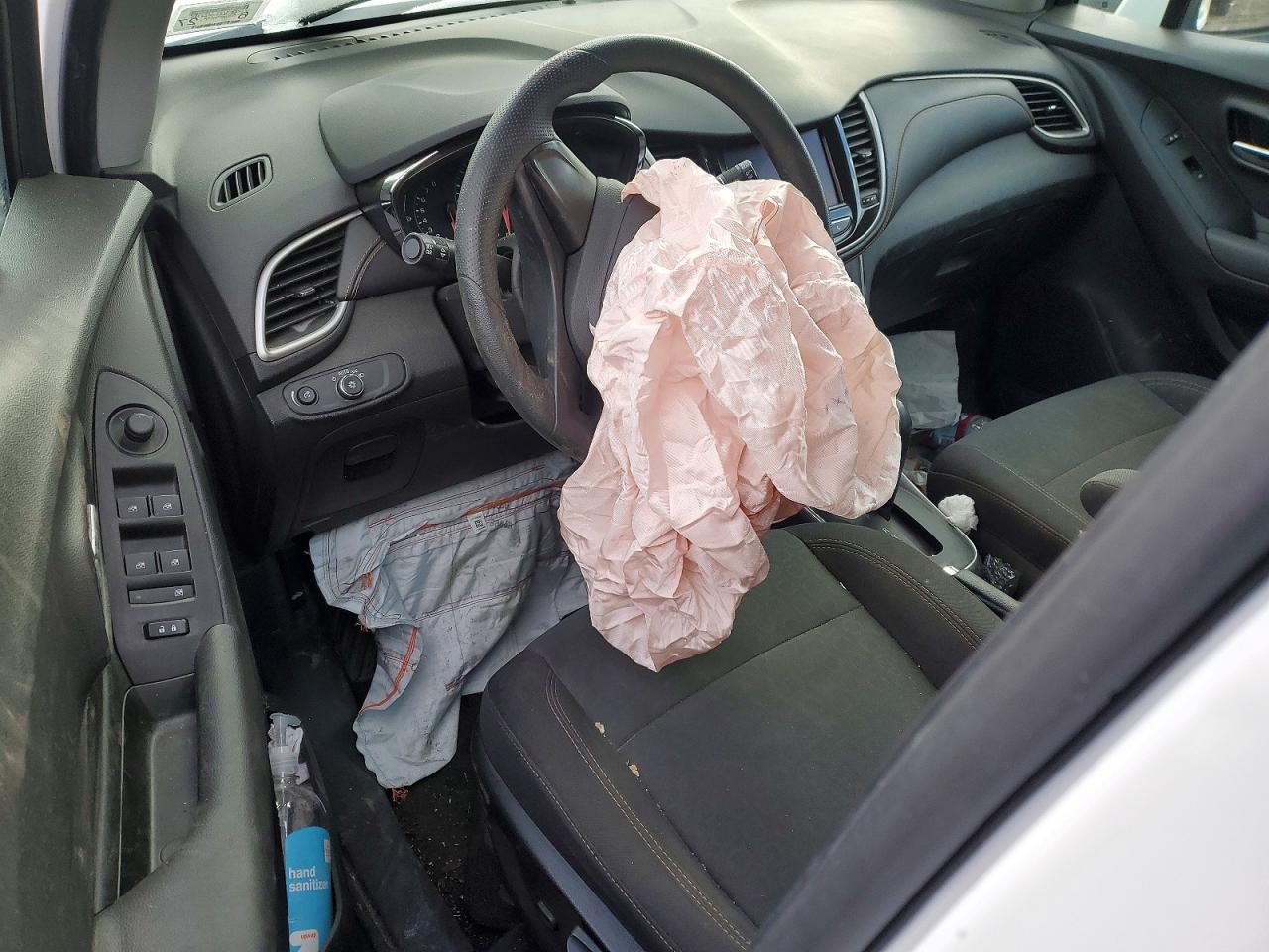 2020 CHEVROLET TRAX LS photo 8