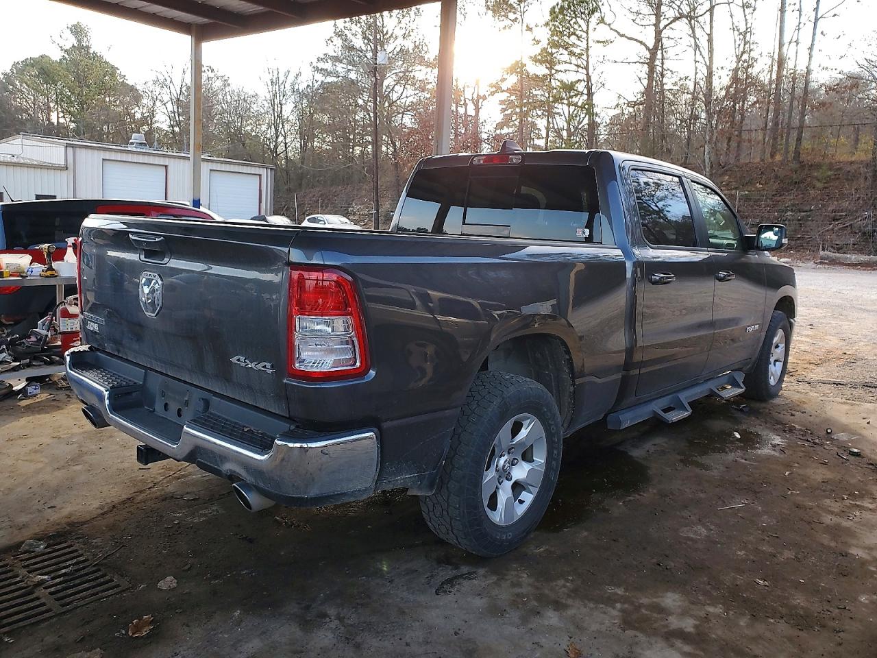 2021 RAM 1500 BIG HORN/LONE STAR photo 3