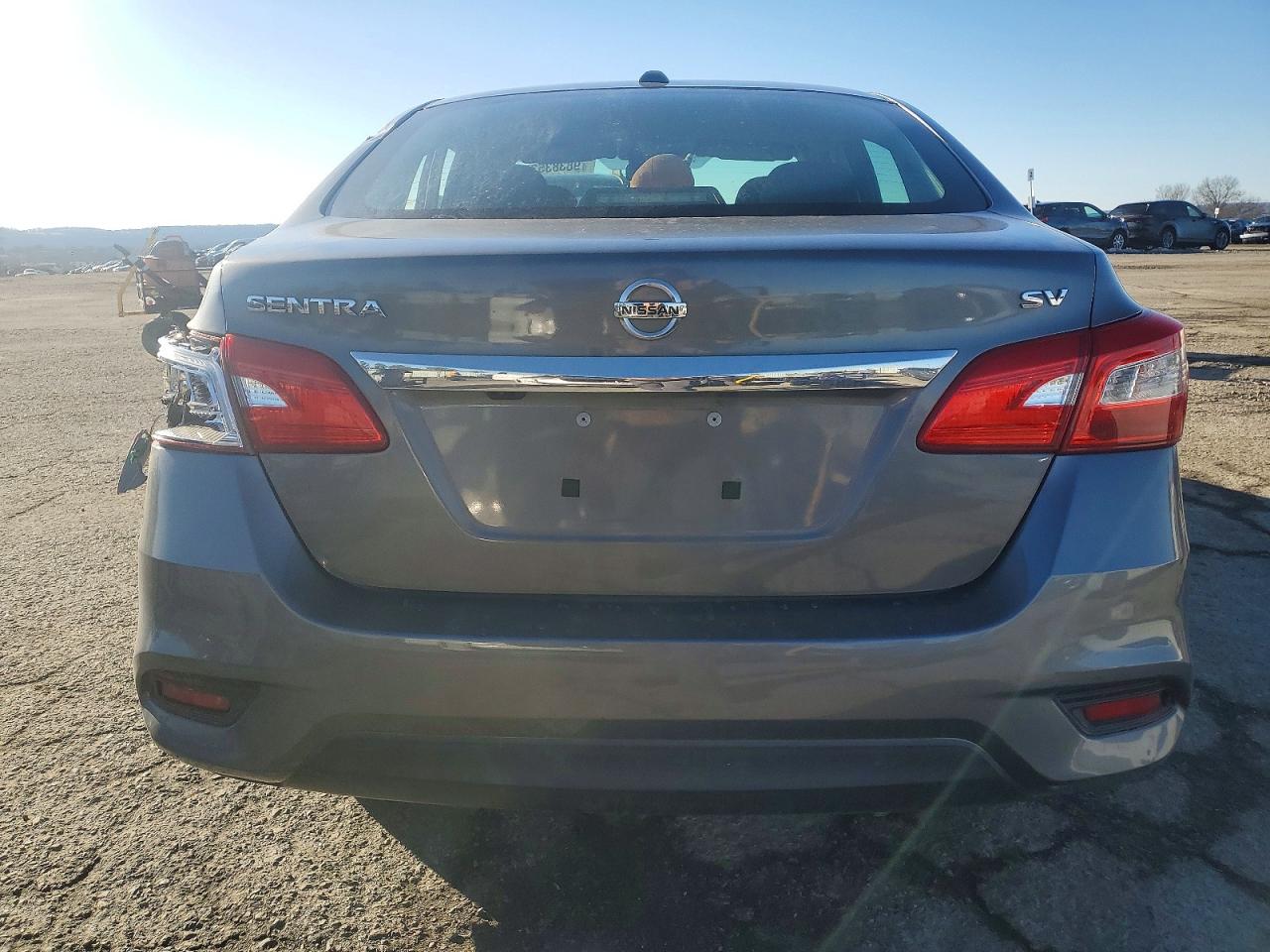 2019 NISSAN SENTRA S photo 16