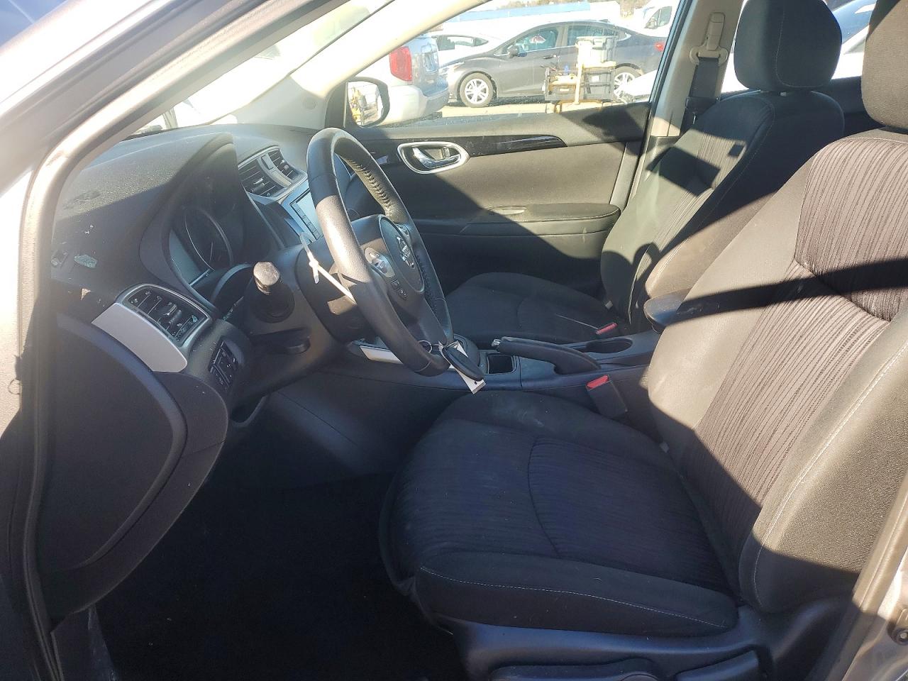 2019 NISSAN SENTRA S photo 19