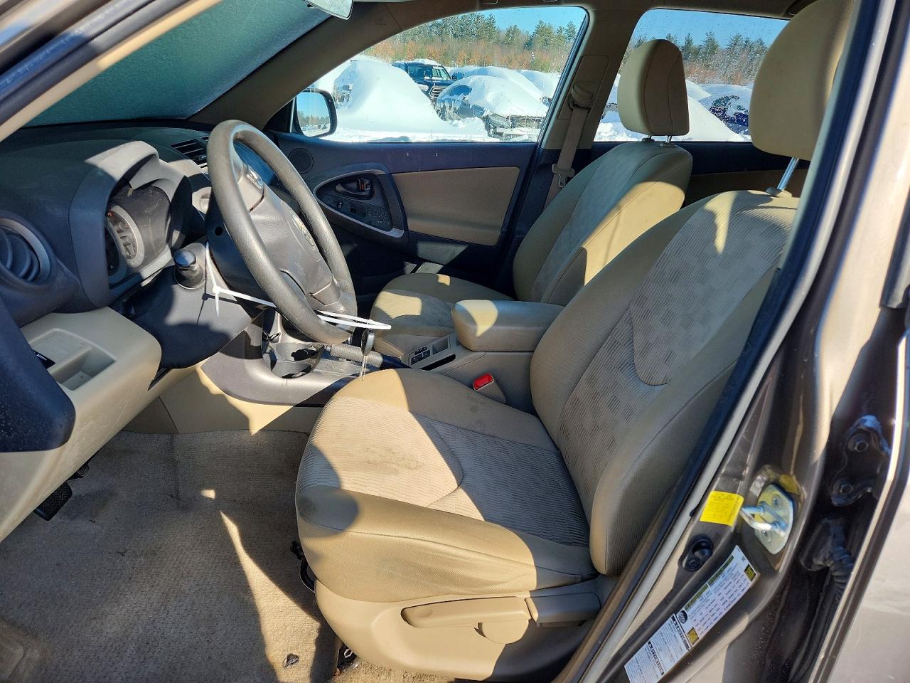 2012 TOYOTA RAV4 photo 7