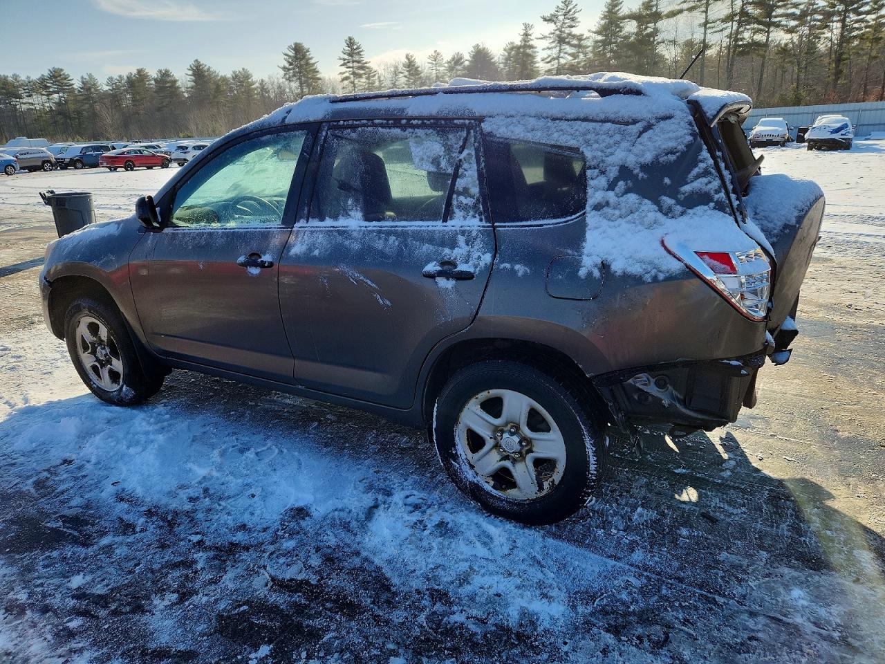 2012 TOYOTA RAV4 photo 2