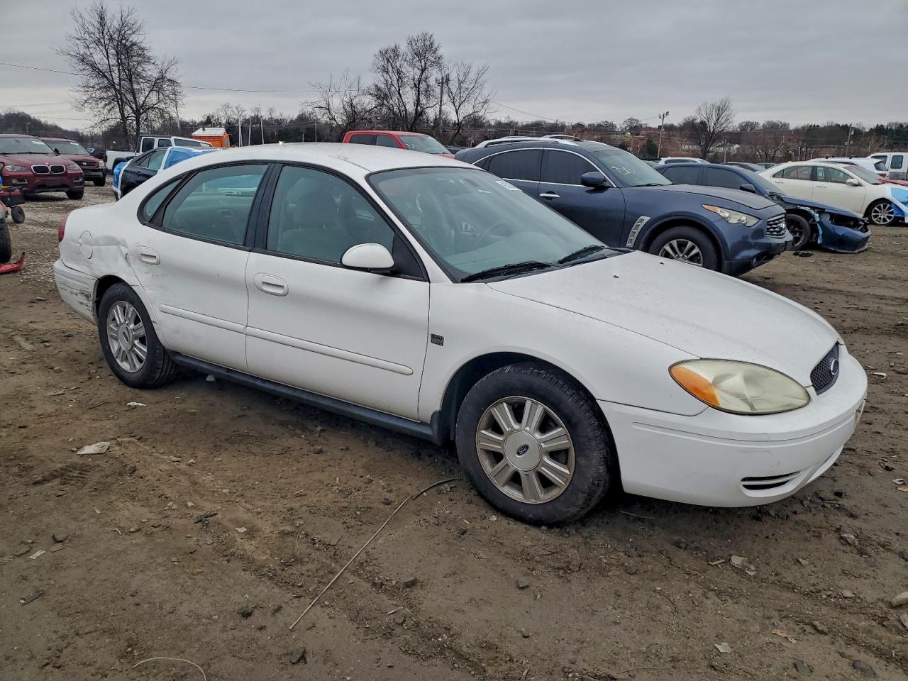 2005 FORD TAURUS SEL photo 4