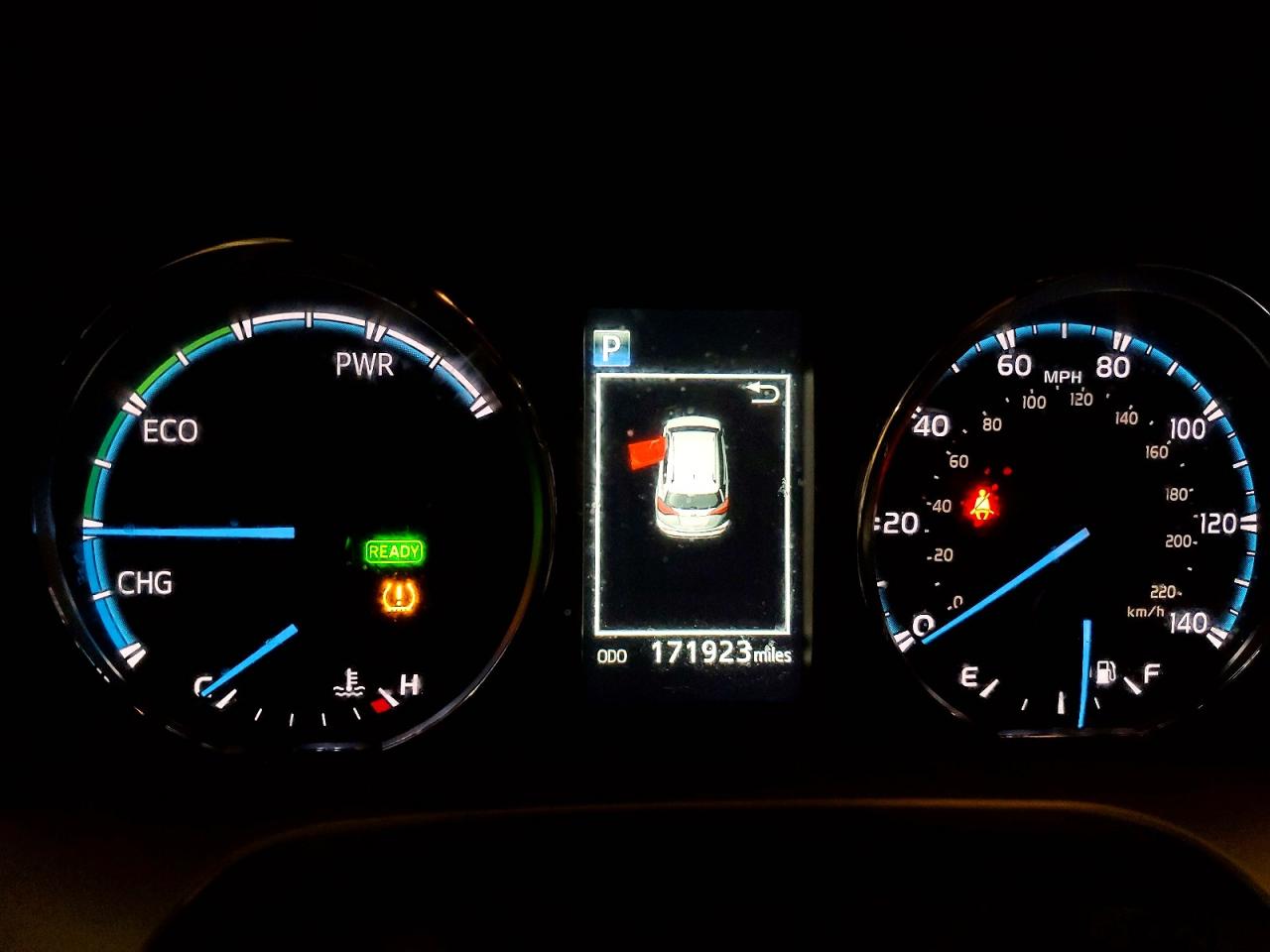 2016 TOYOTA RAV4 HV XLE photo 9