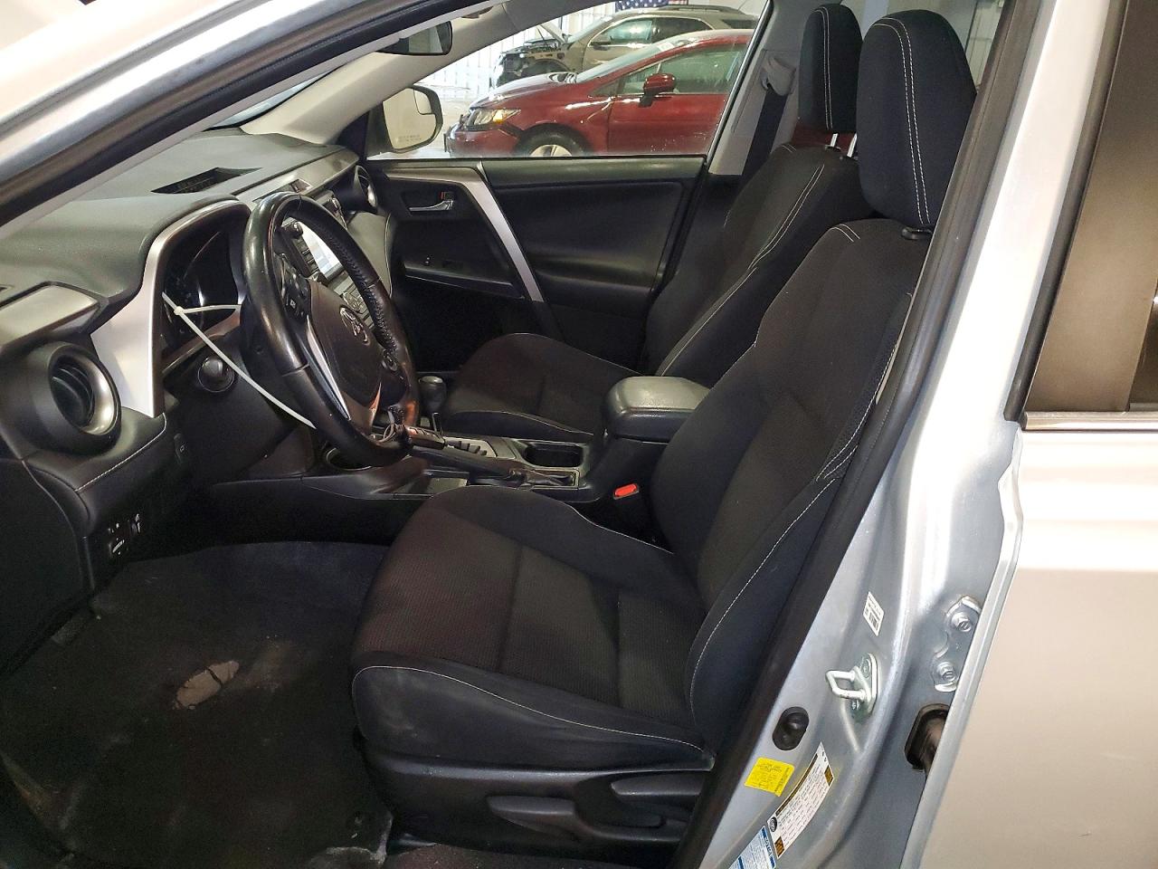 2016 TOYOTA RAV4 HV XLE photo 7