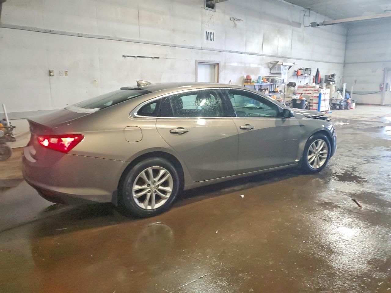 2017 CHEVROLET MALIBU HYBRID photo 3