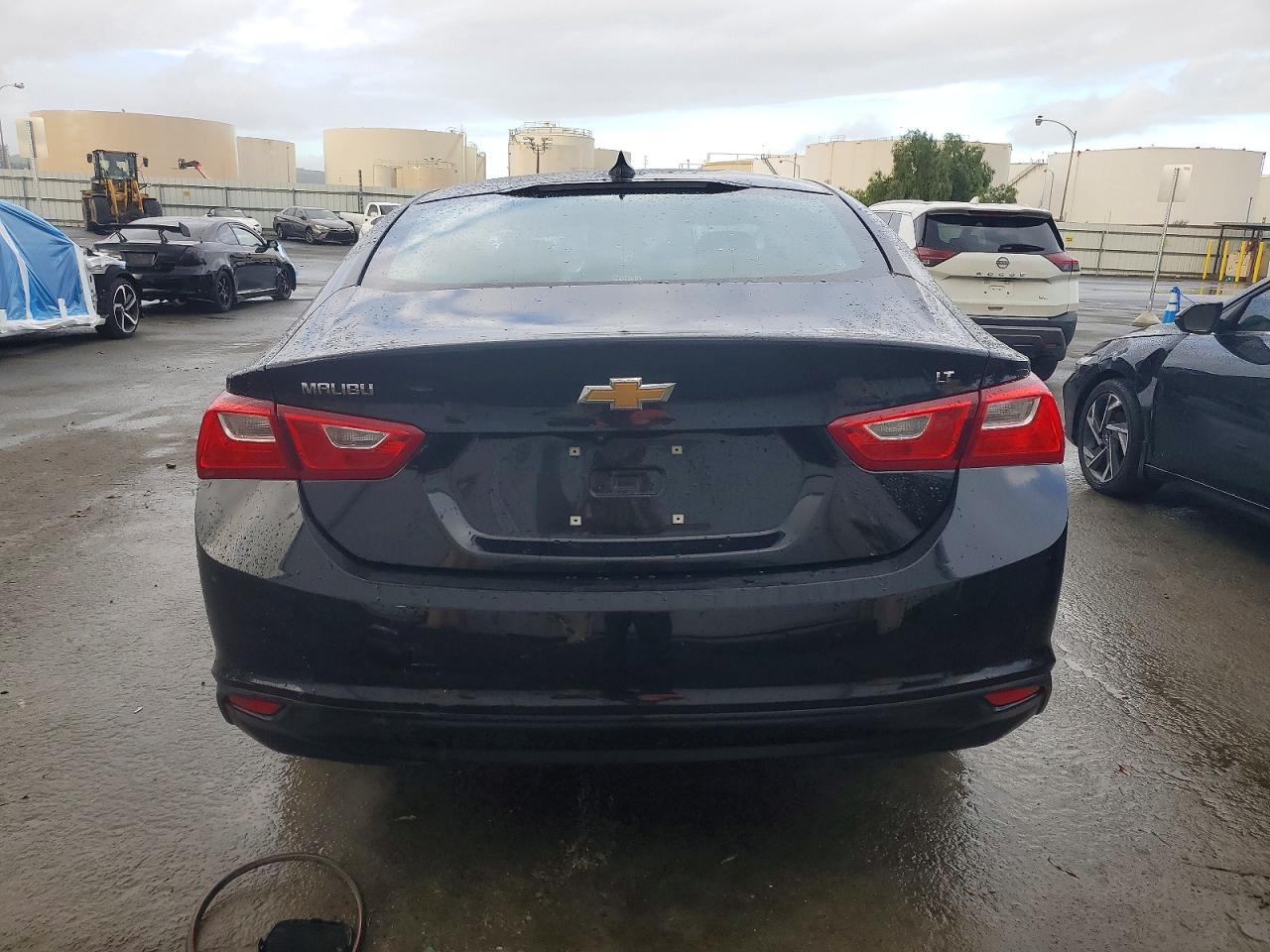 2023 CHEVROLET MALIBU LT photo 6