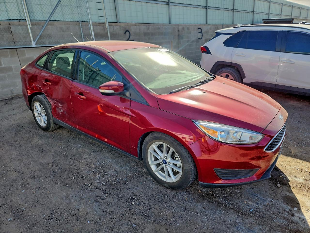 2017 FORD FOCUS SE photo 4