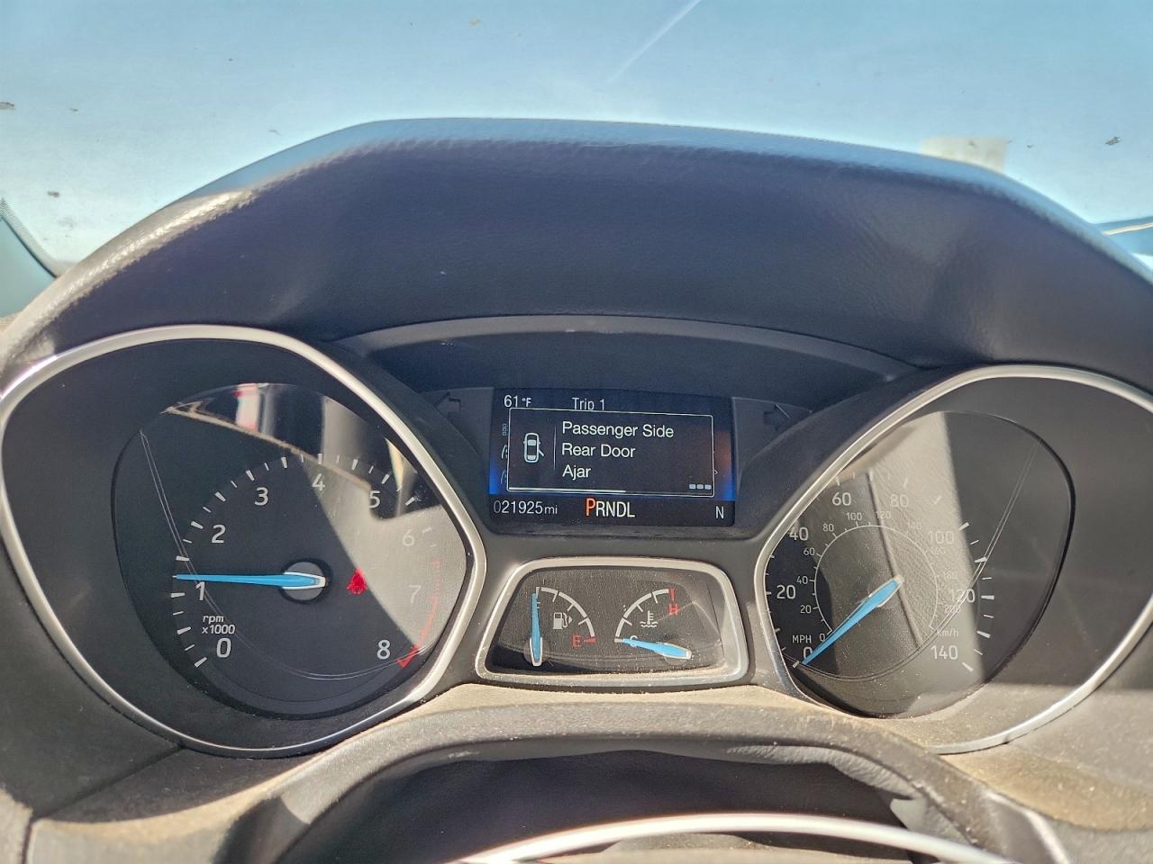2017 FORD FOCUS SE photo 9
