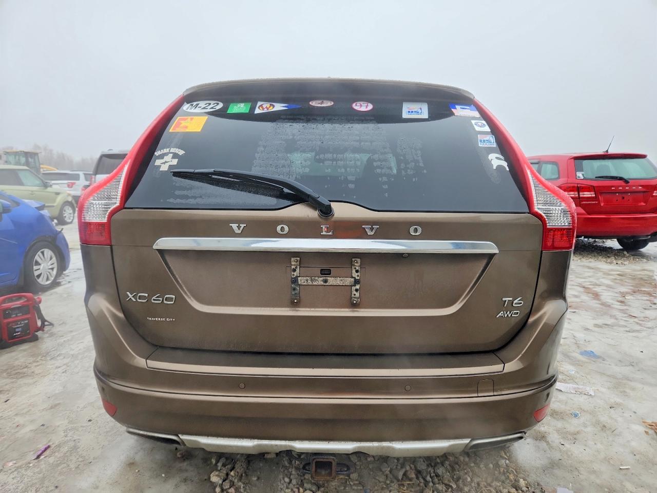 2015 VOLVO XC60 T6 PREMIER photo 6