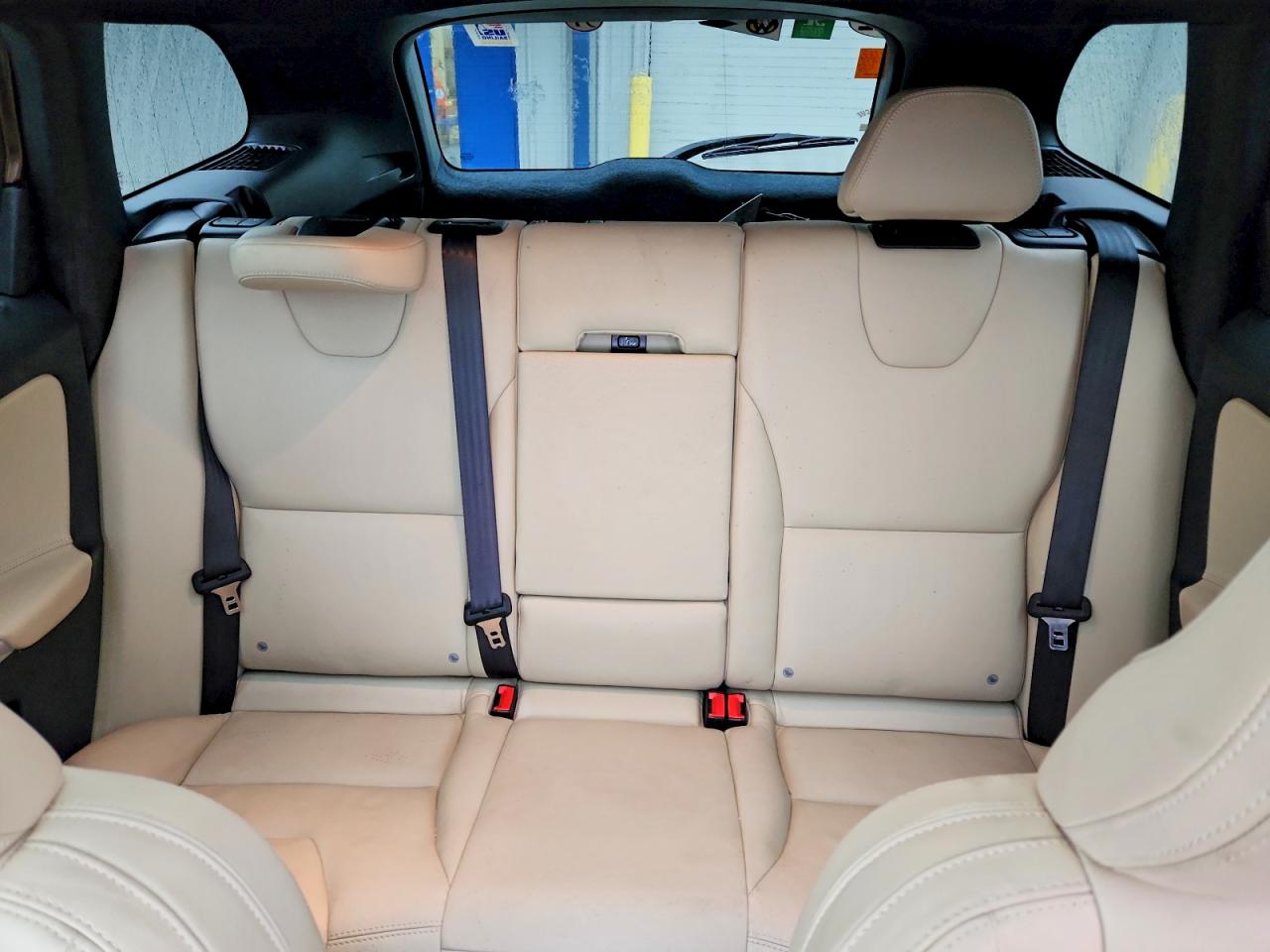 2015 VOLVO XC60 T6 PREMIER photo 10