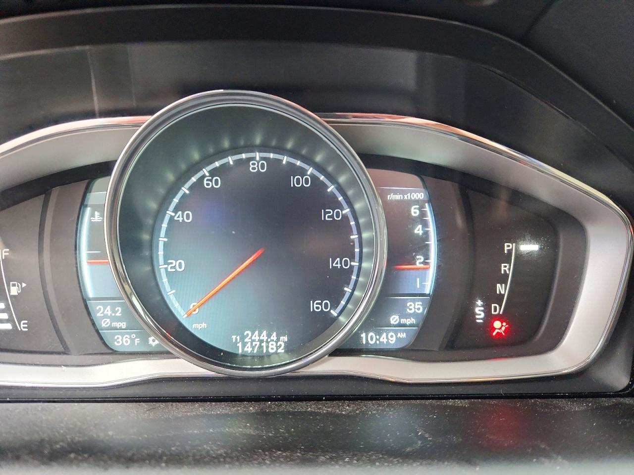 2015 VOLVO XC60 T6 PREMIER photo 9