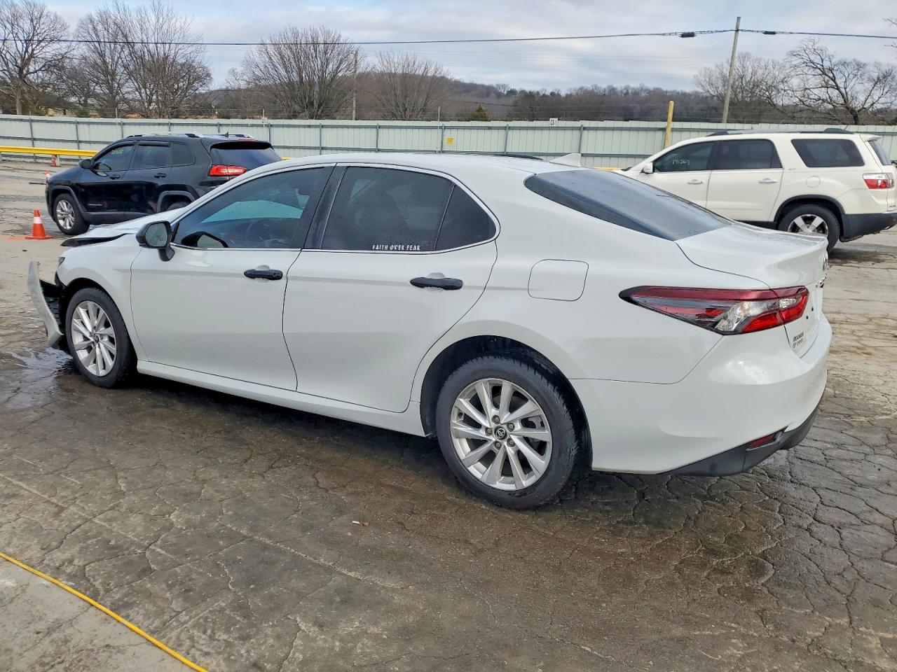 2024 TOYOTA CAMRY LE photo 2