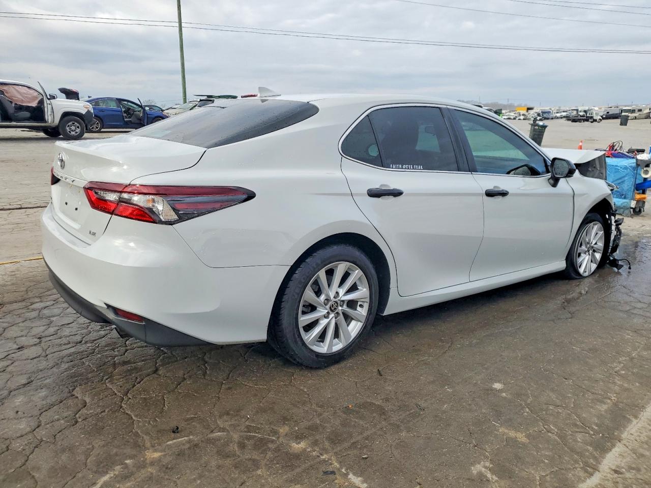 2024 TOYOTA CAMRY LE photo 3