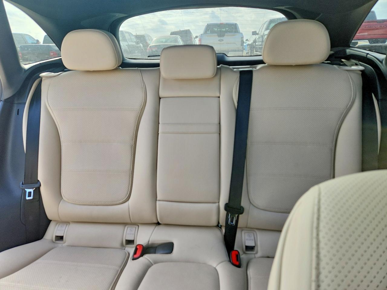 2023 MERCEDES-BENZ GLC 300 photo 10
