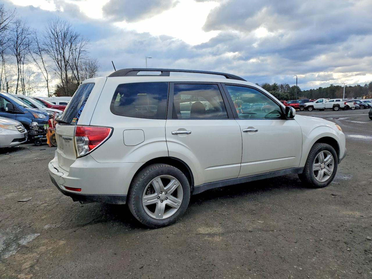 2009 SUBARU FORESTER 2.5X PREMIUM photo 3