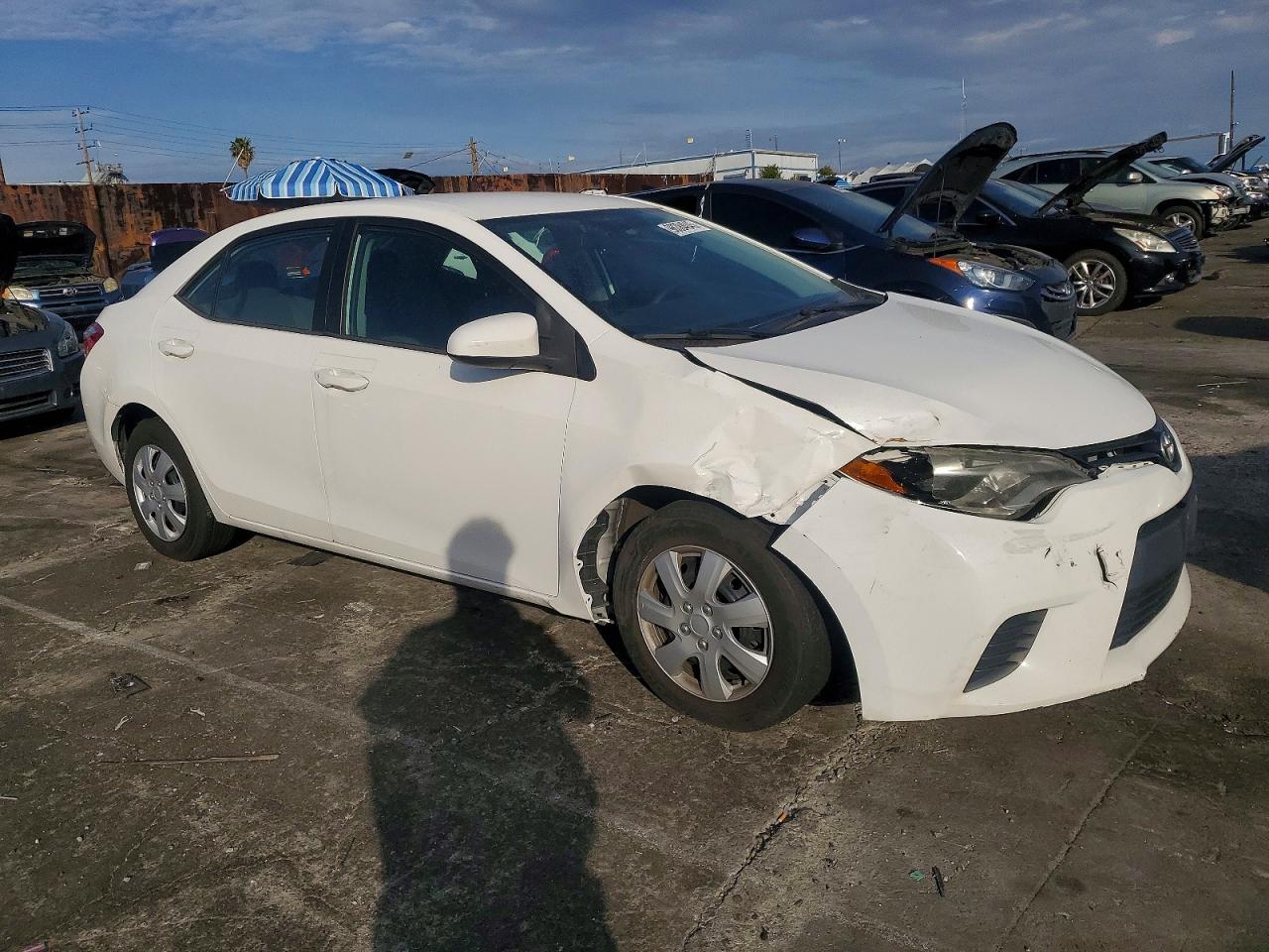 2015 TOYOTA COROLLA L photo 4