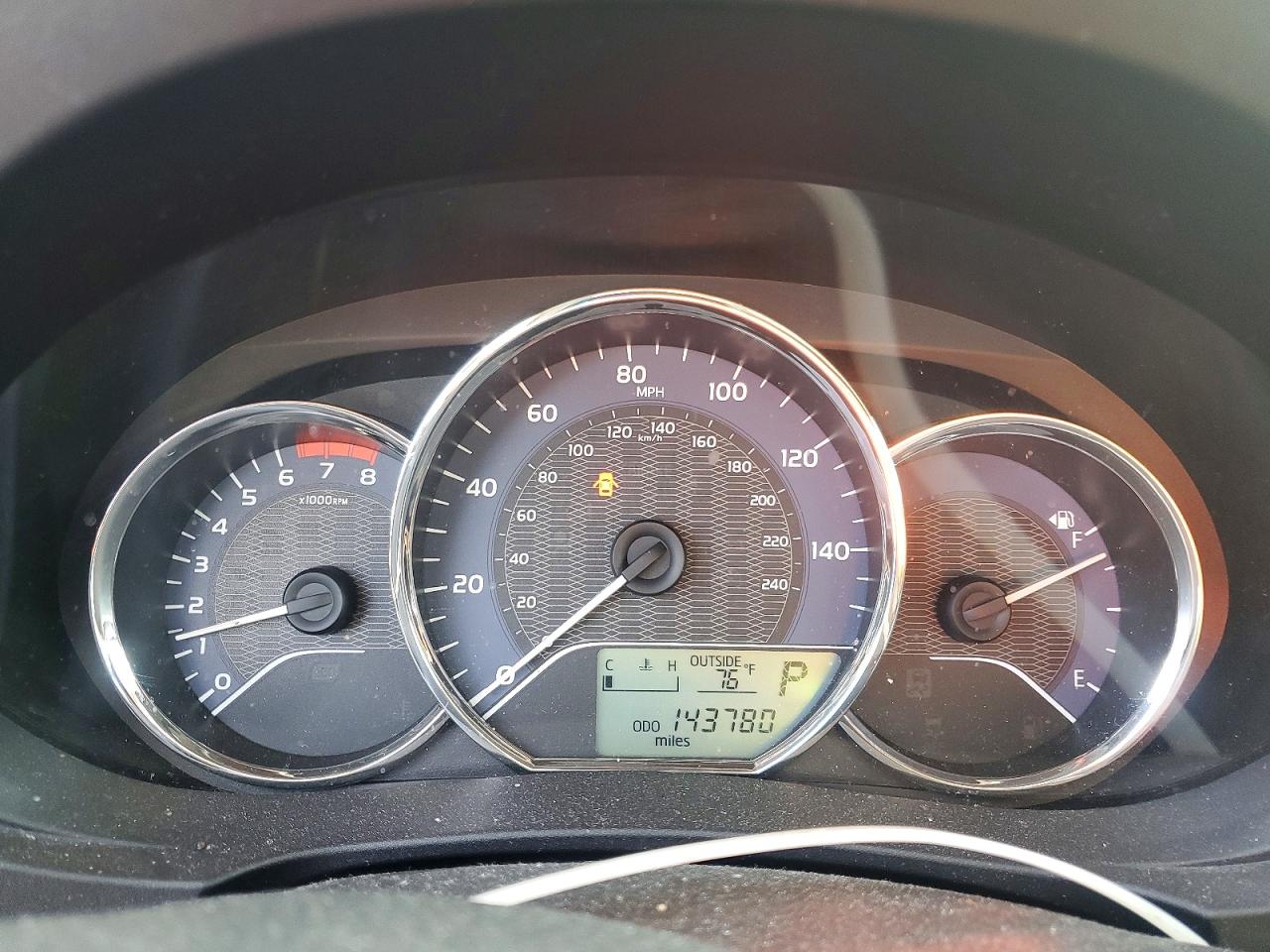 2015 TOYOTA COROLLA L photo 9
