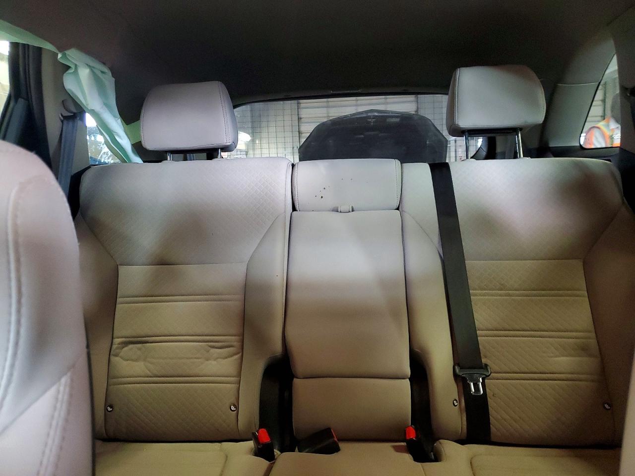 2017 KIA SORENTO LX photo 10