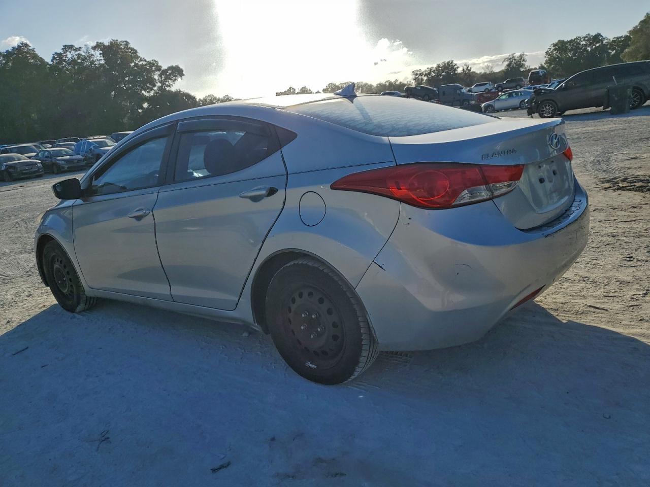 2012 HYUNDAI ELANTRA GLS photo 2