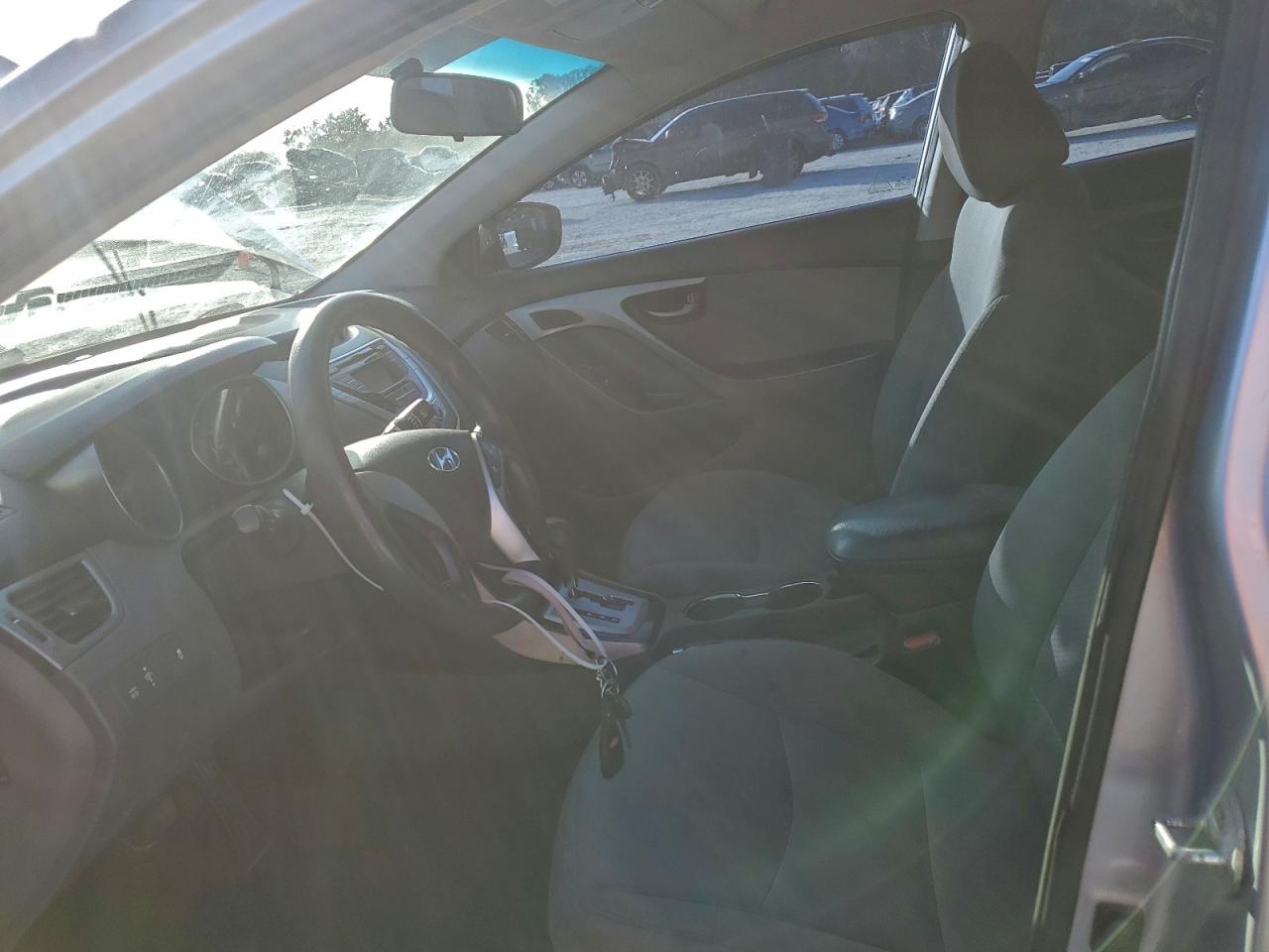 2012 HYUNDAI ELANTRA GLS photo 7