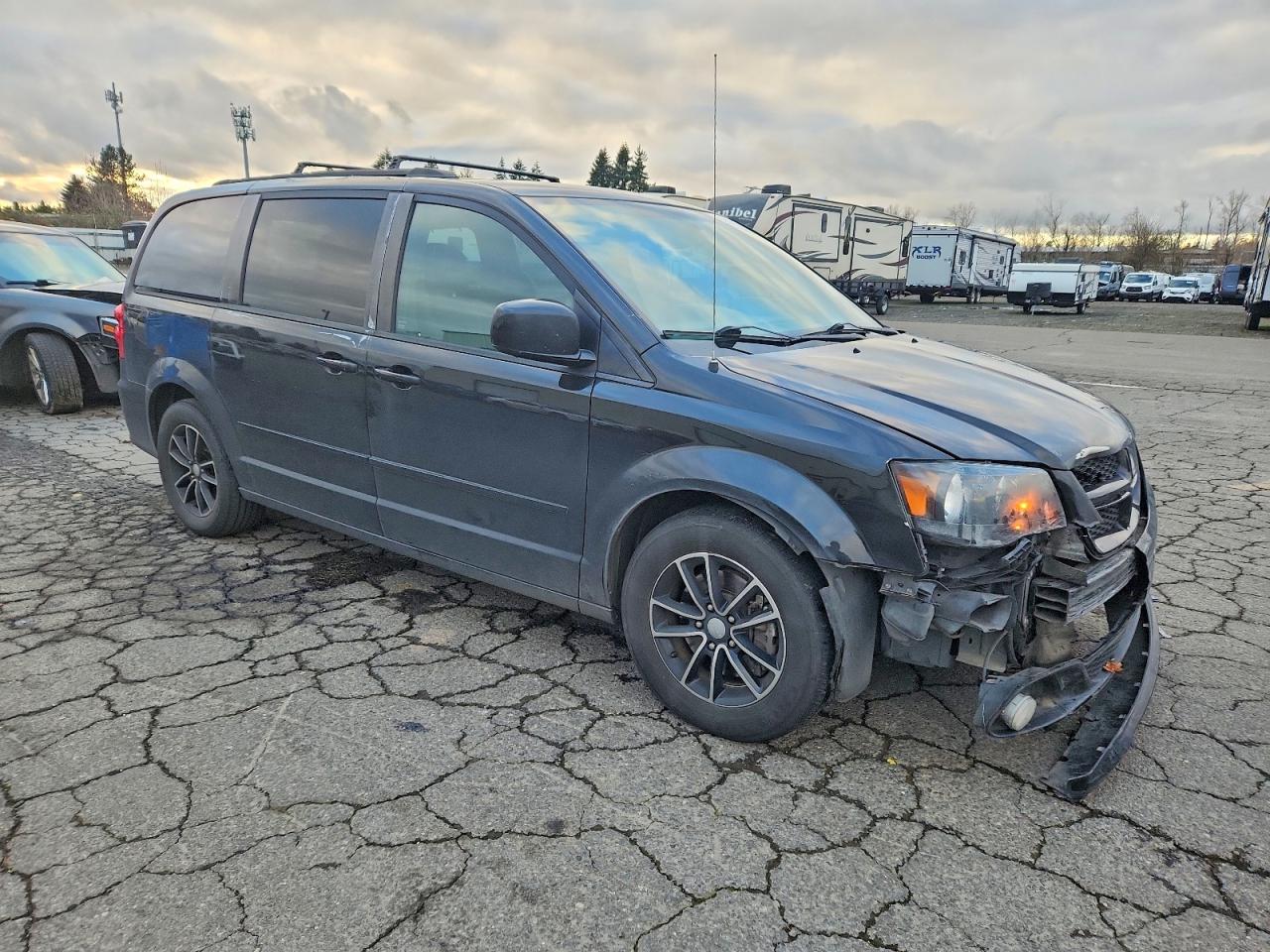 2015 DODGE GRAND CARAVAN photo 7