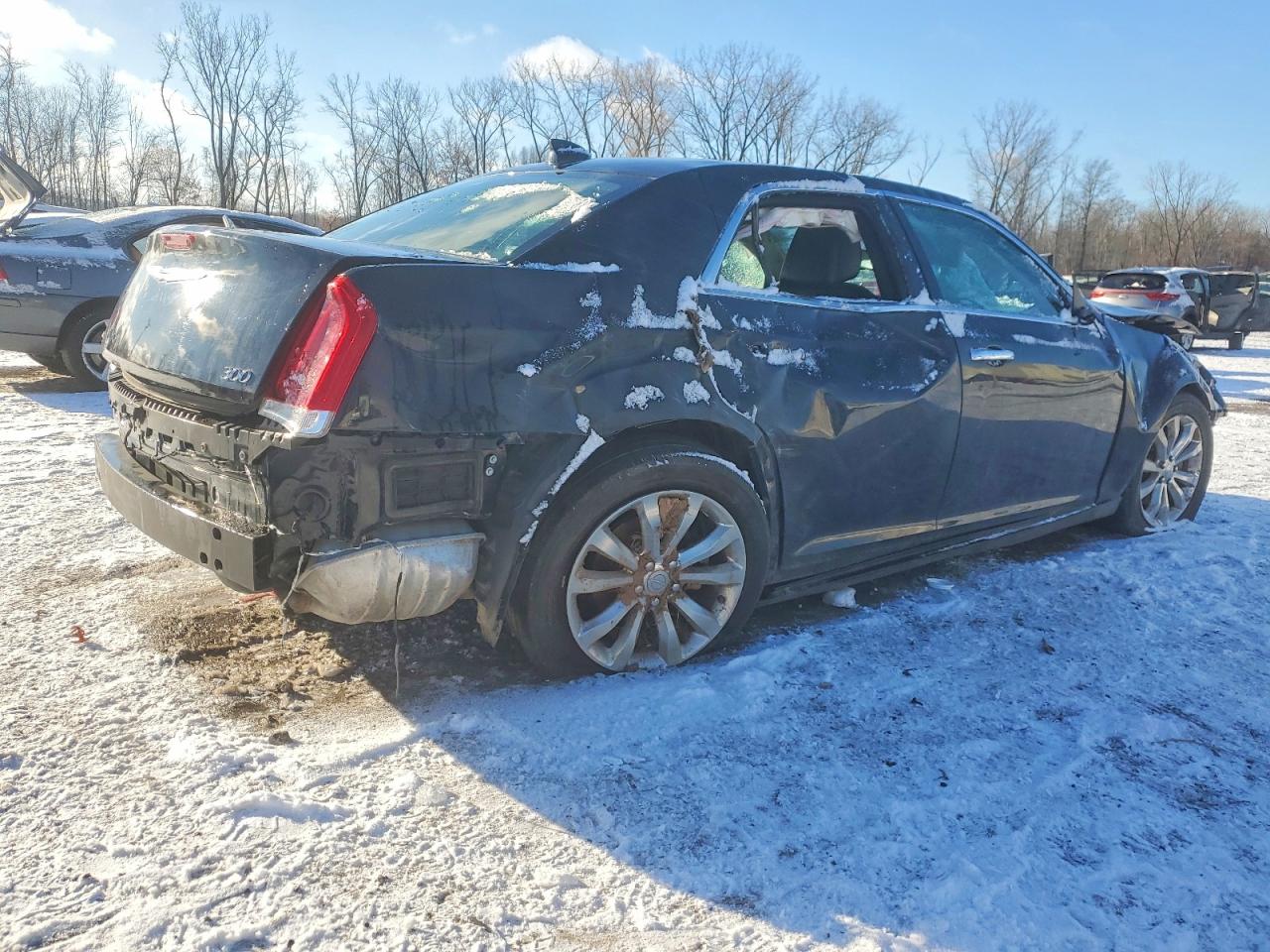 2019 CHRYSLER 300 LIMITED photo 3
