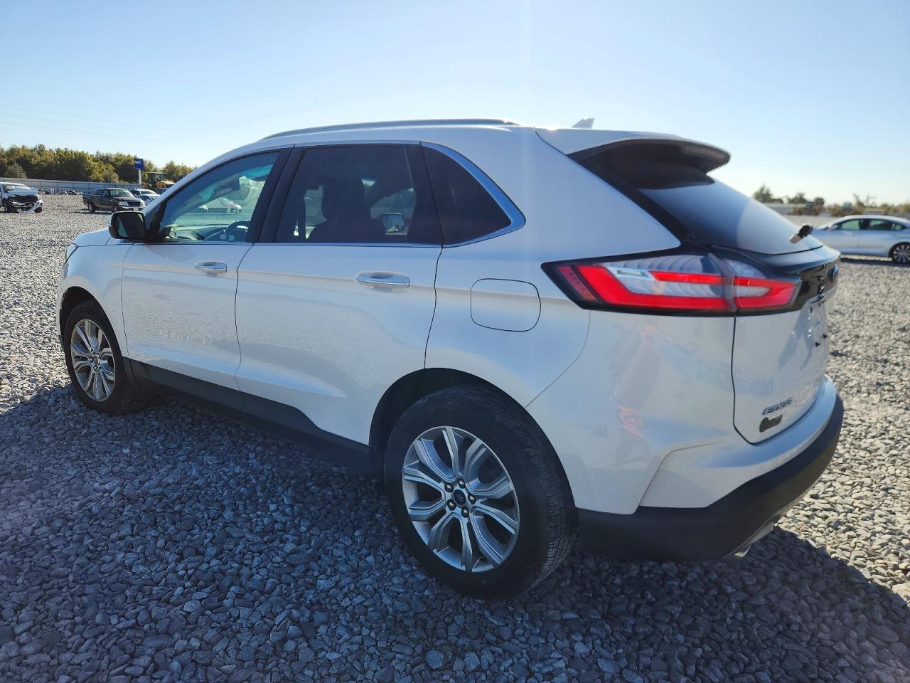 2019 FORD EDGE TITANIUM photo 2