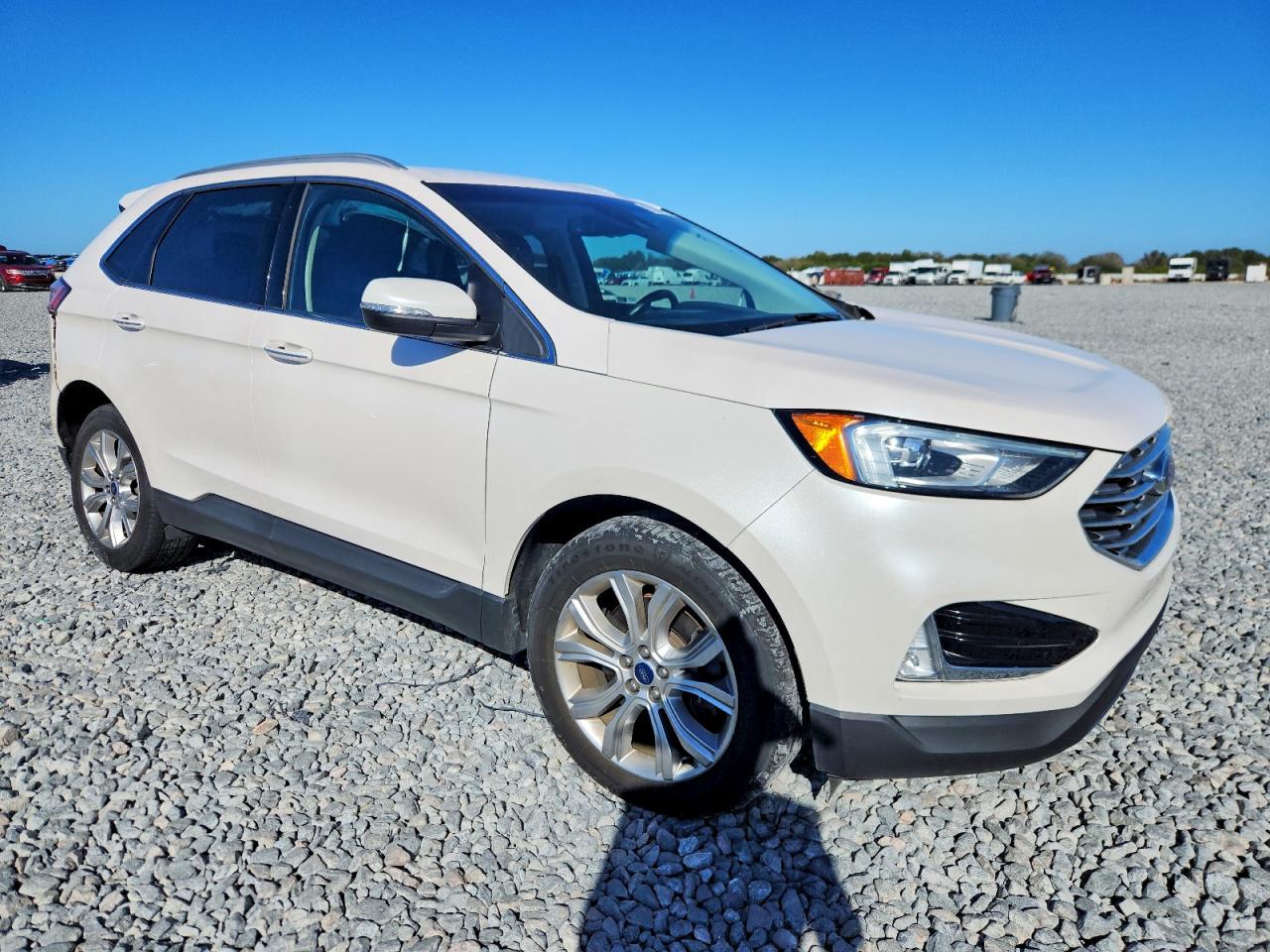 2019 FORD EDGE TITANIUM photo 4
