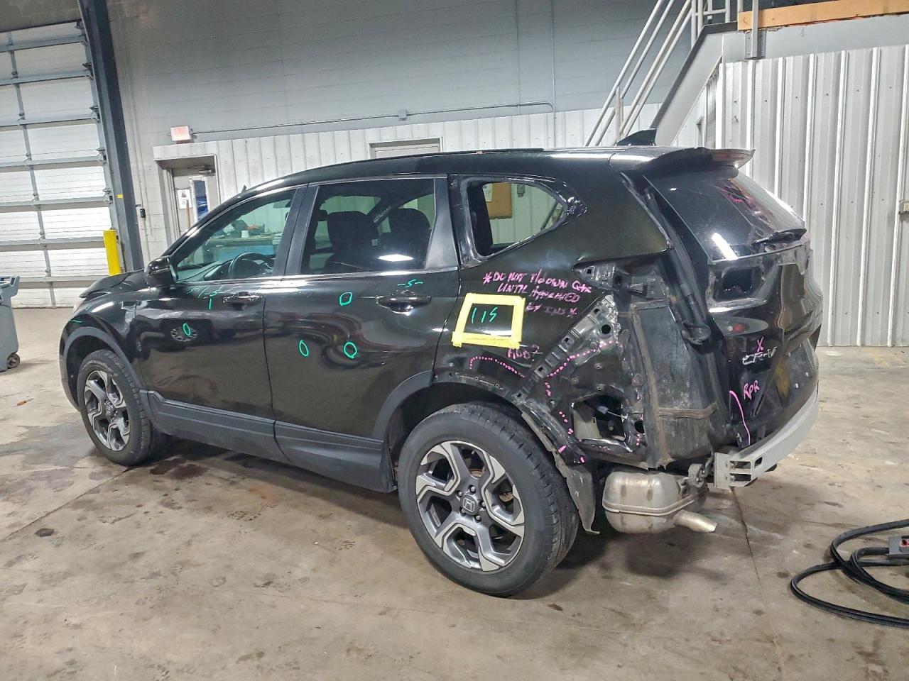 2017 HONDA CR-V EXL photo 2