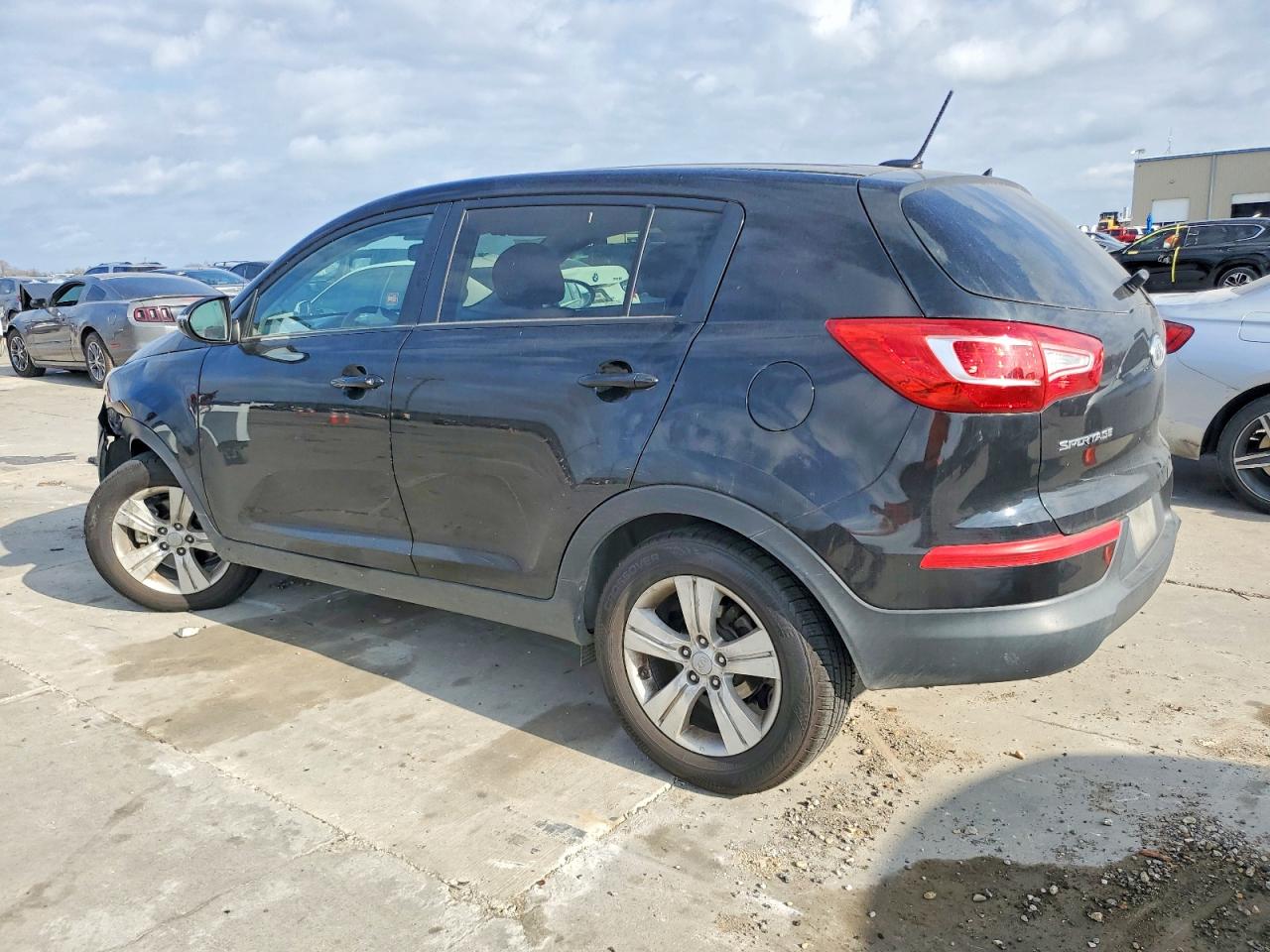 2012 KIA SPORTAGE BASE photo 2