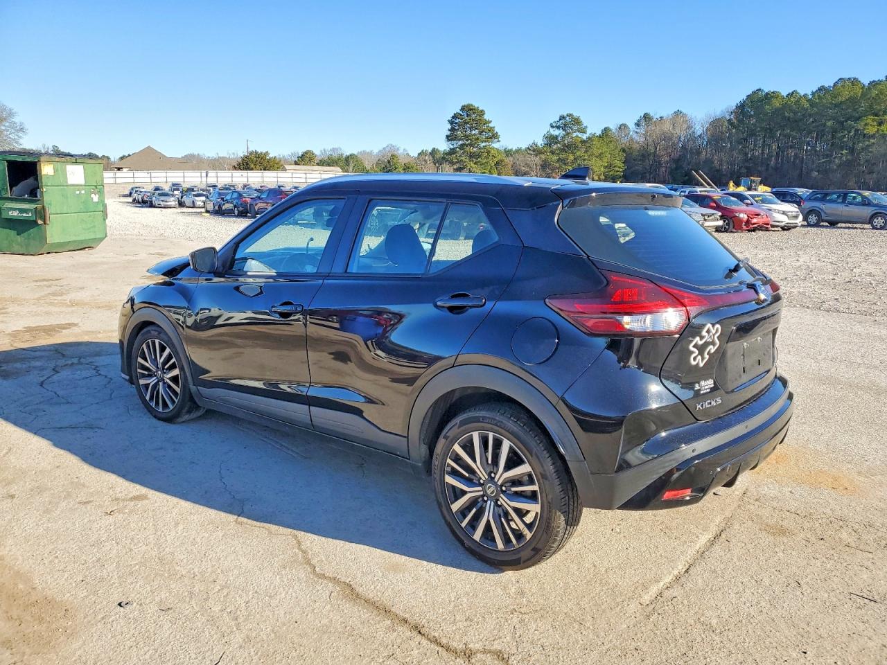 2021 NISSAN KICKS SV photo 2