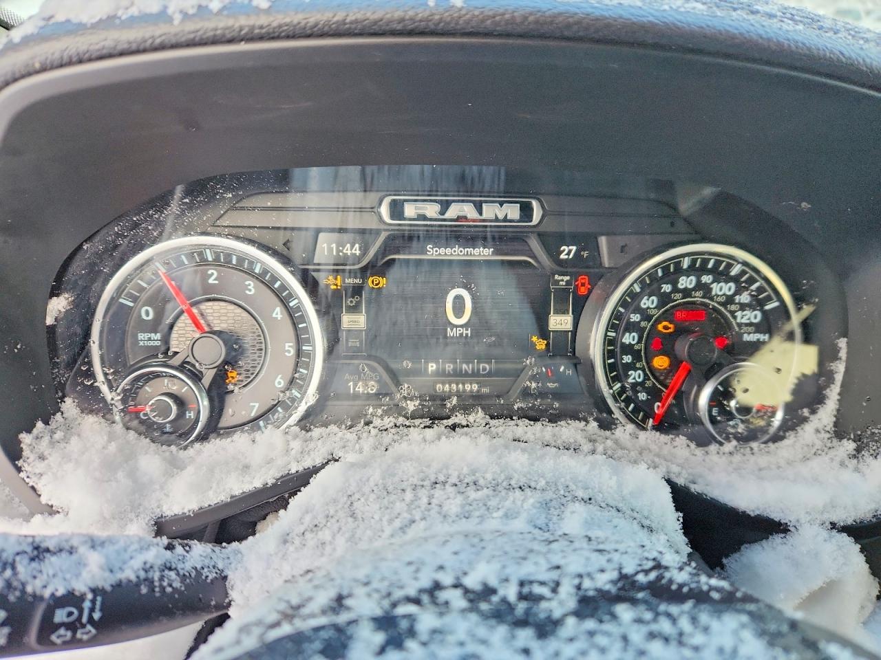 2021 RAM 1500 LARAMIE photo 9