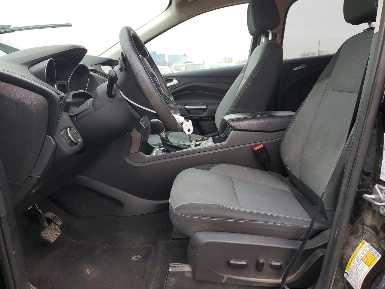 2017 FORD ESCAPE SE photo 7